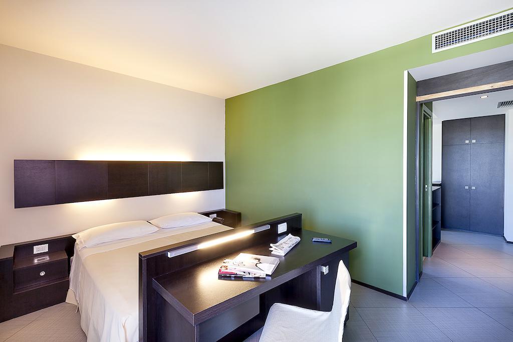 Hotel Lido Alba Adriatica Cameră foto